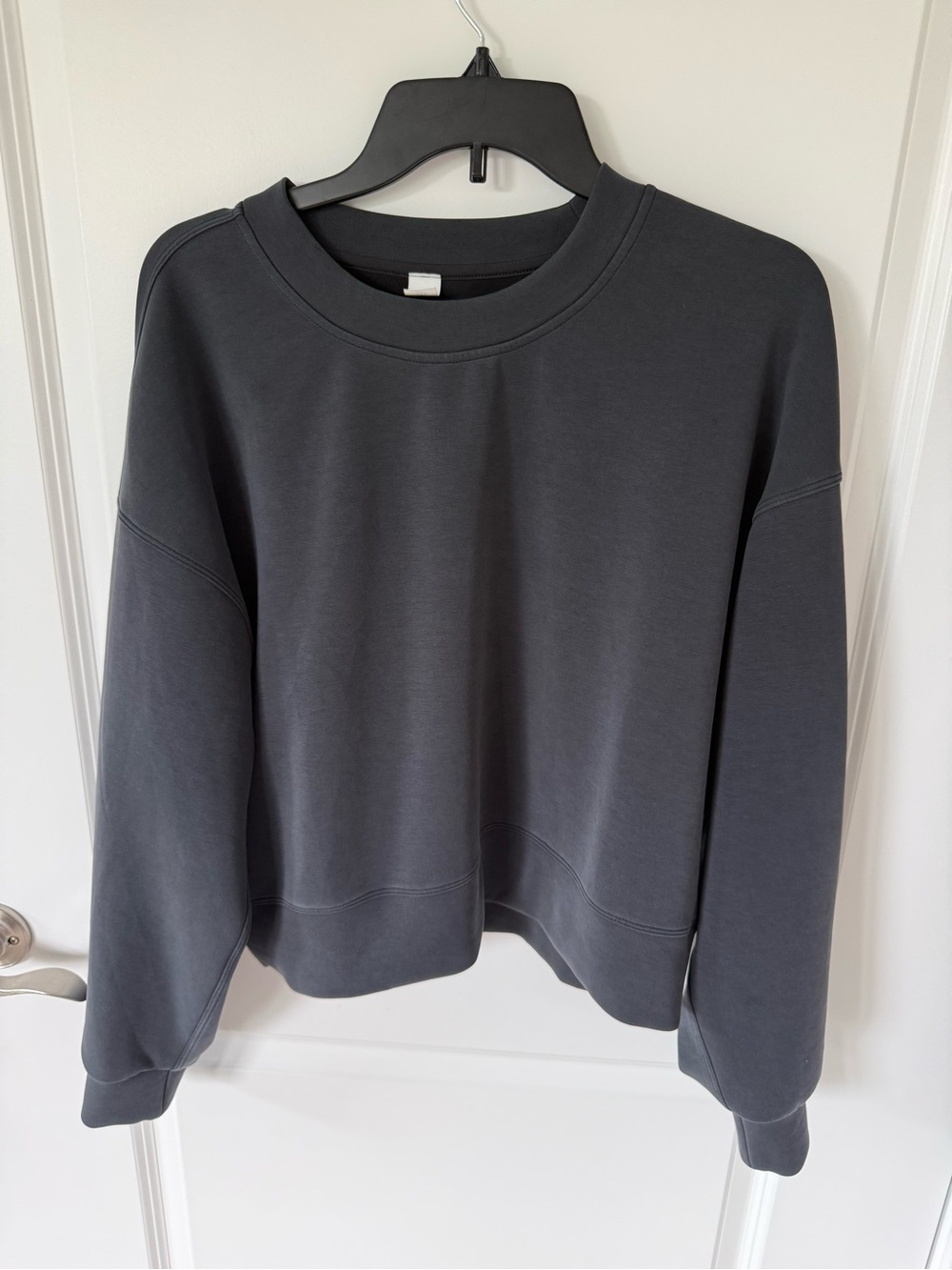 Lululemon Warpstreme Crewneck Size 8
